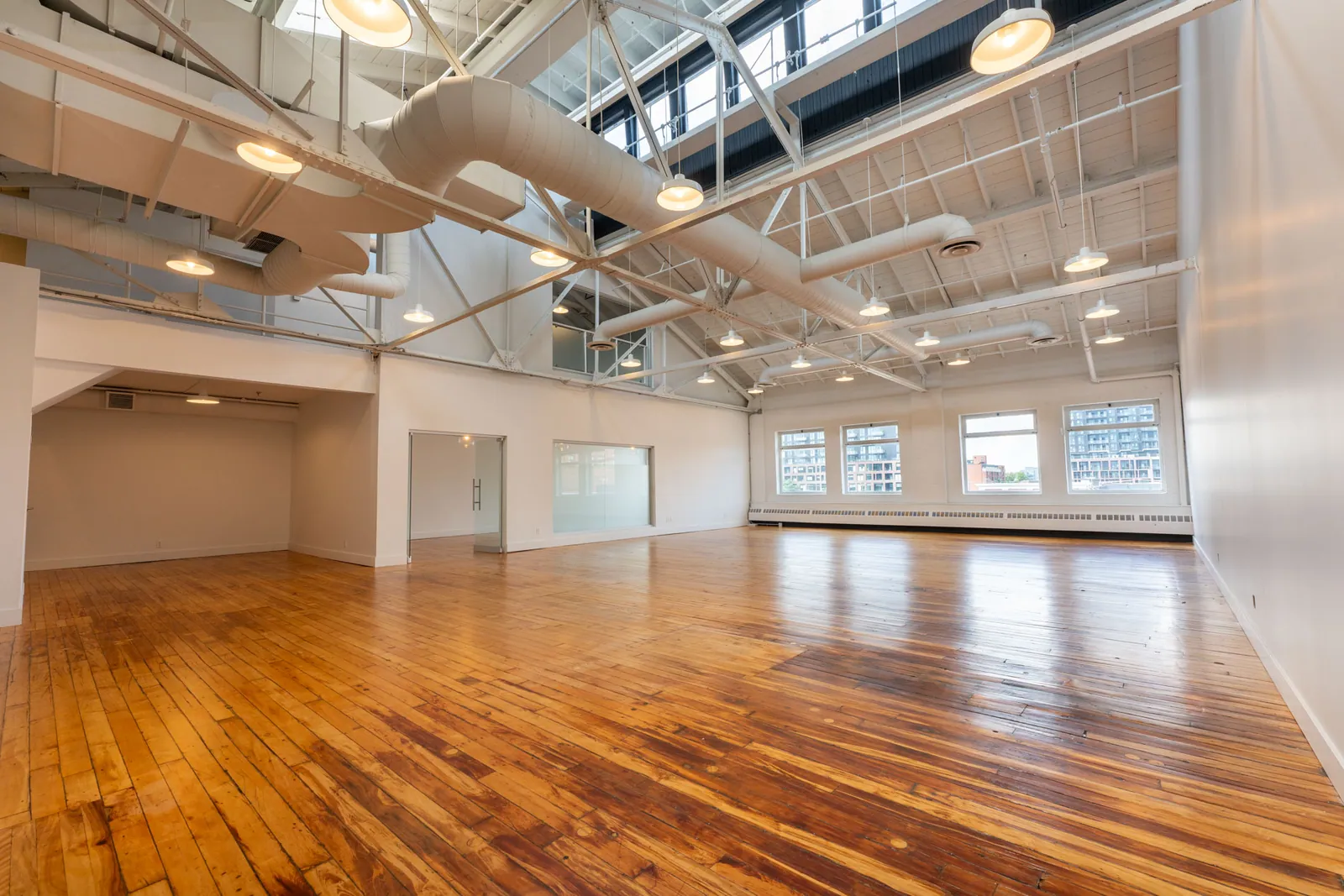 Light Factory, Unit 304A, Liberty Village, Toronto (photo 1 of 7)