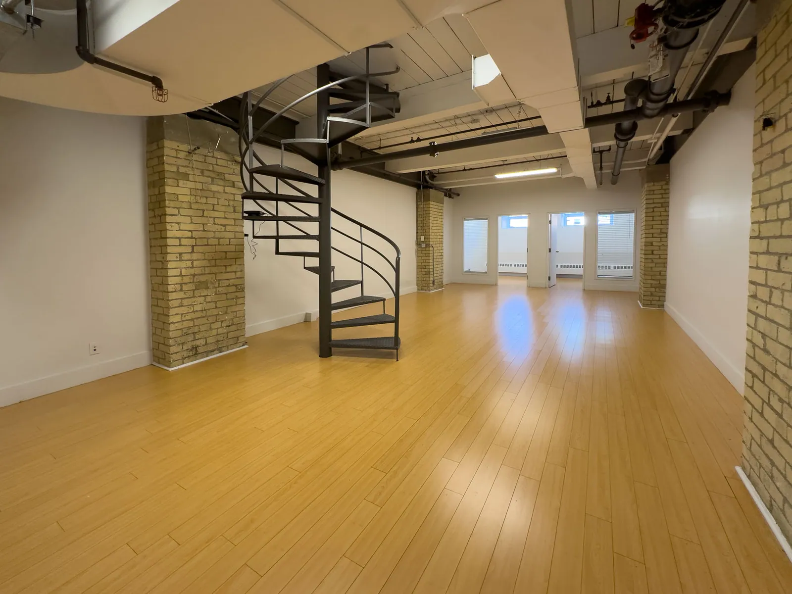Light Factory, Unit 4A, Liberty Village, Toronto (photo 1 of 2)