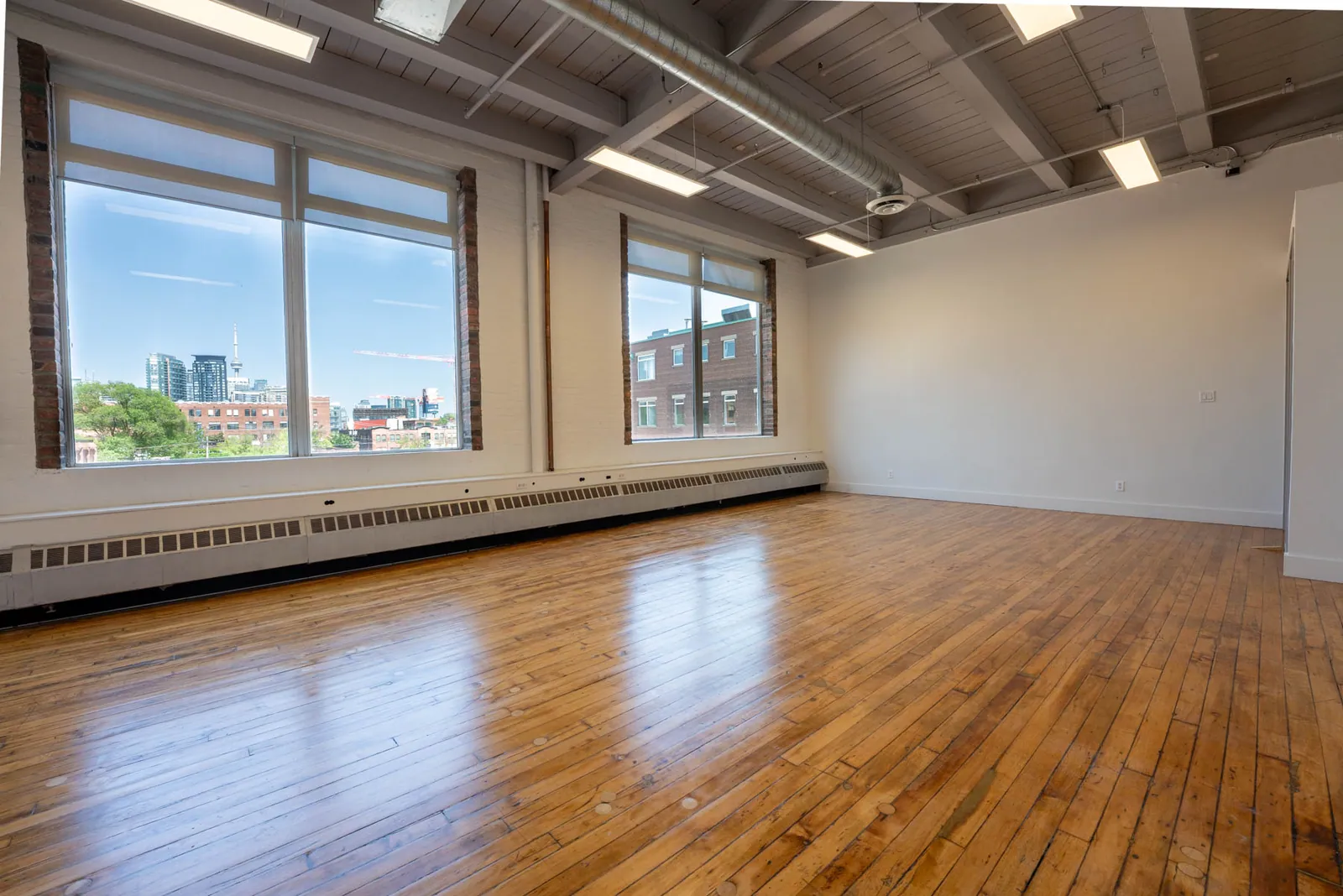 Light Factory, Unit 205B, Liberty Village, Toronto (photo 1 of 4)