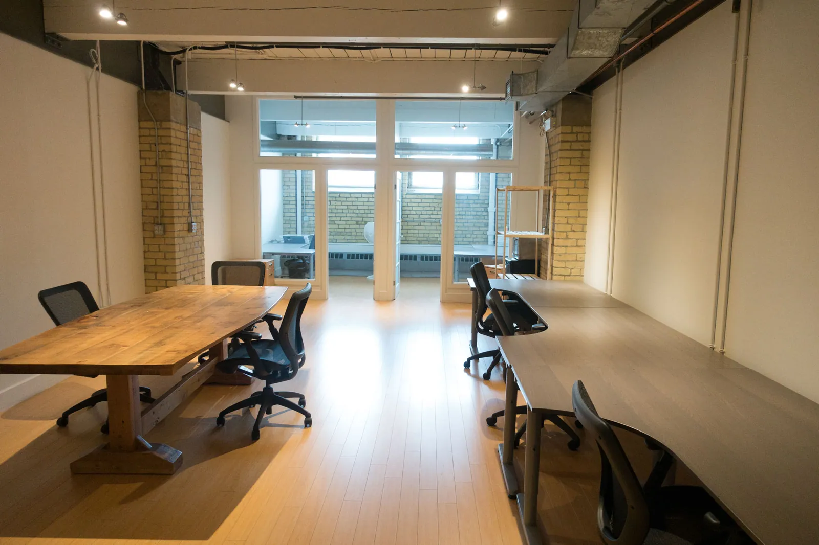 Light Factory, Unit 3A, Liberty Village, Toronto (photo 1 of 3)