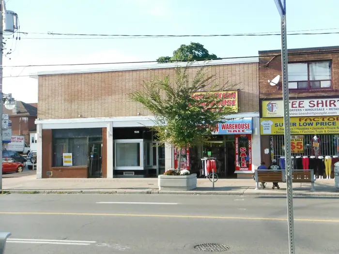 1924 Eglinton Avenue West, Toronto, Oakwood, Toronto