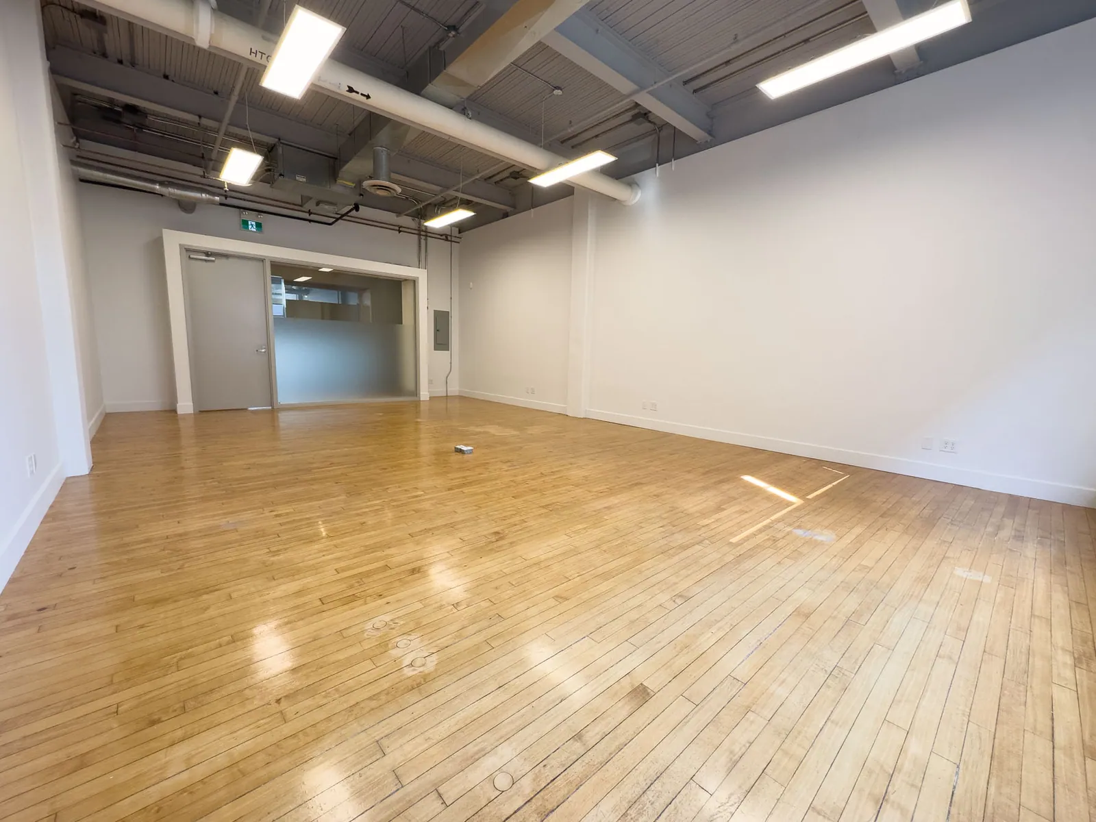 Light Factory, Unit 220C, Liberty Village, Toronto (photo 1 of 2)